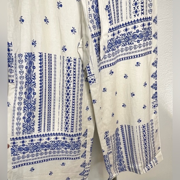 Joie wide leg linen white and blue boho elastic waistband pants. Size 6 EUC - Picture 2 of 10